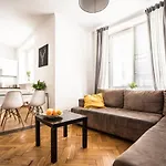 Apartment Oomph Modern Near Nowy Swiat *