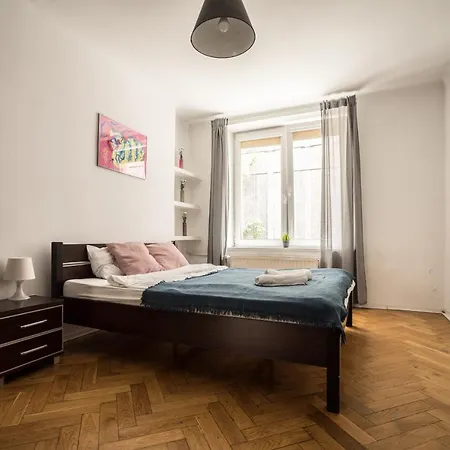 Oomph Modern Near Nowy Swiat Apartmán